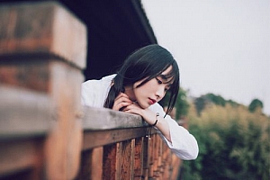 2015女生小清新唯美qq网名 爱那么短遗忘那么长_QQ网名