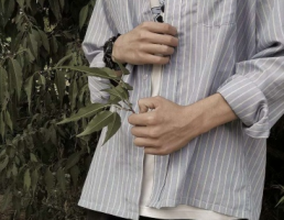 qq签名男生伤感心情不好 太过热情不被珍惜是真理_QQ签名牛品源码-源码下载-源码社区-zblog主题插件-PHP源码-三合一源码-直播源码-短视频源码-APP源码-即时通讯-源码-交友源码牛品源码网