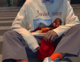 男生看了想哭的伤感签名 失恋了很难过的个性签名_QQ签名牛品源码-源码下载-源码社区-zblog主题插件-PHP源码-三合一源码-直播源码-短视频源码-APP源码-即时通讯-源码-交友源码牛品源码网