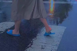 爱情里面假装无所谓的伤感签名大全 爱不爱都可以我怎样都依你_QQ签名牛品源码-源码下载-源码社区-zblog主题插件-PHP源码-三合一源码-直播源码-短视频源码-APP源码-即时通讯-源码-交友源码牛品源码网