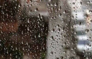 下雨天的伤感悲凉凄清的说说 雨心碎风流泪梦缠绵情悠远_QQ说说牛品源码-源码下载-源码社区-zblog主题插件-PHP源码-三合一源码-直播源码-短视频源码-APP源码-即时通讯-源码-交友源码牛品源码网
