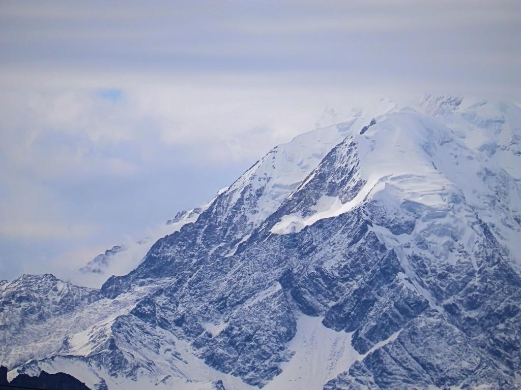 冰川雪山景观图片牛品源码-源码下载-源码社区-zblog主题插件-PHP源码-三合一源码-直播源码-短视频源码-APP源码-即时通讯-源码-交友源码牛品源码网
