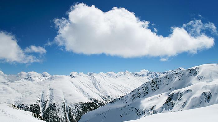 雪山的天空壁纸牛品源码-源码下载-源码社区-zblog主题插件-PHP源码-三合一源码-直播源码-短视频源码-APP源码-即时通讯-源码-交友源码牛品源码网
